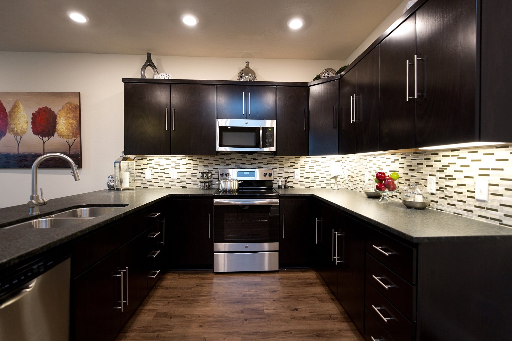 View More: http://jamesbarrettphotography.pass.us/stylecraft2016